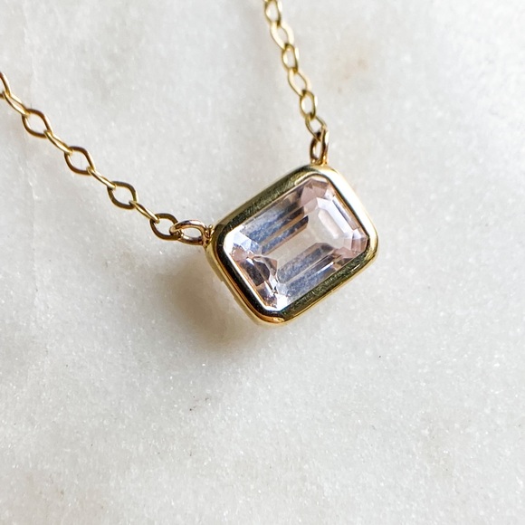 14K Gold Natural Morganite Necklace - Picture 3 of 7